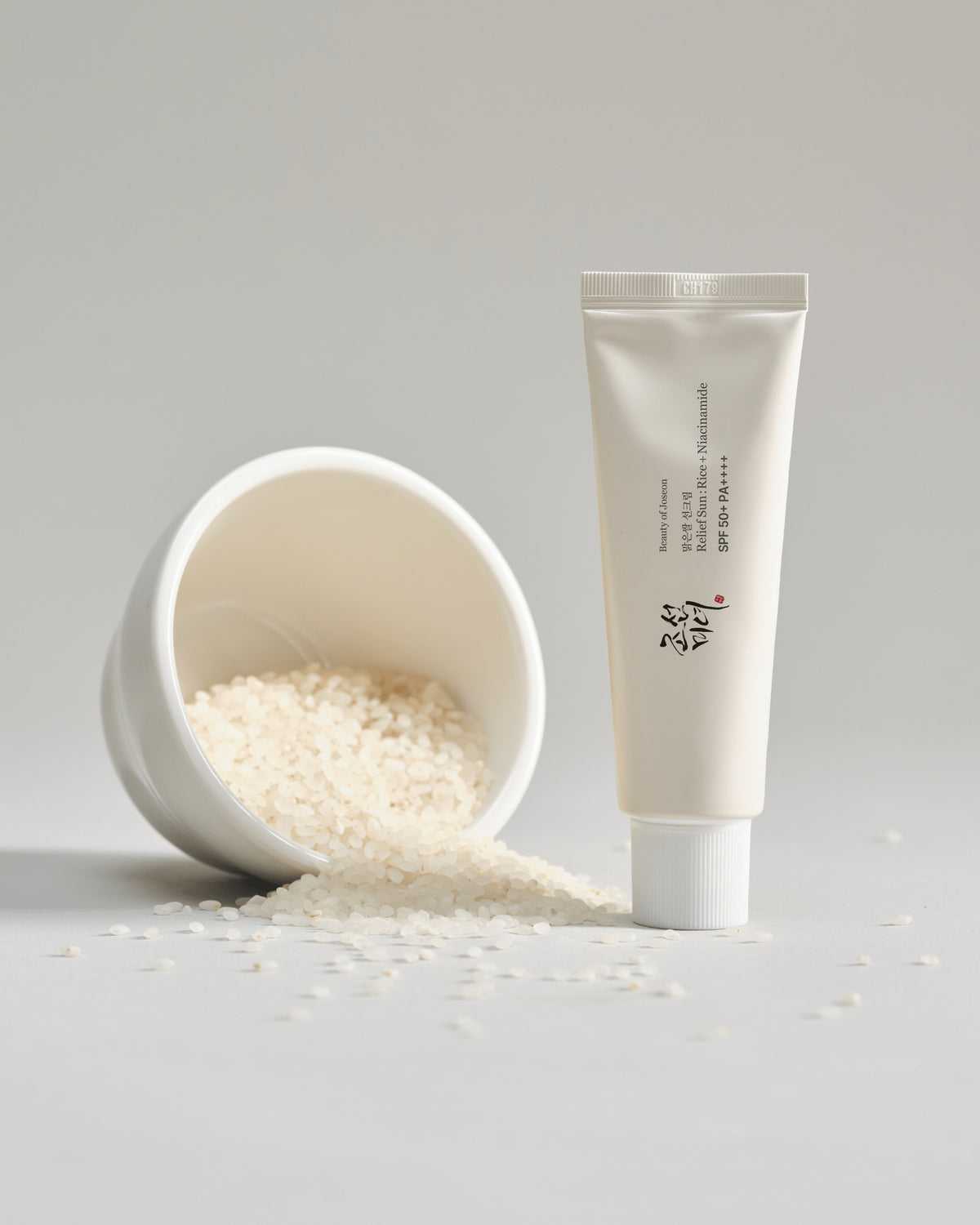 a white container with a white container and a white container with a white container with a white container with a white container with a white container with a white container with a white container with a black text